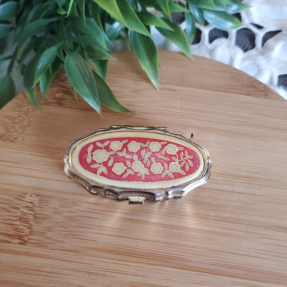 VINTAGE | Pill Box Gold & Red - Picture 2 of 7